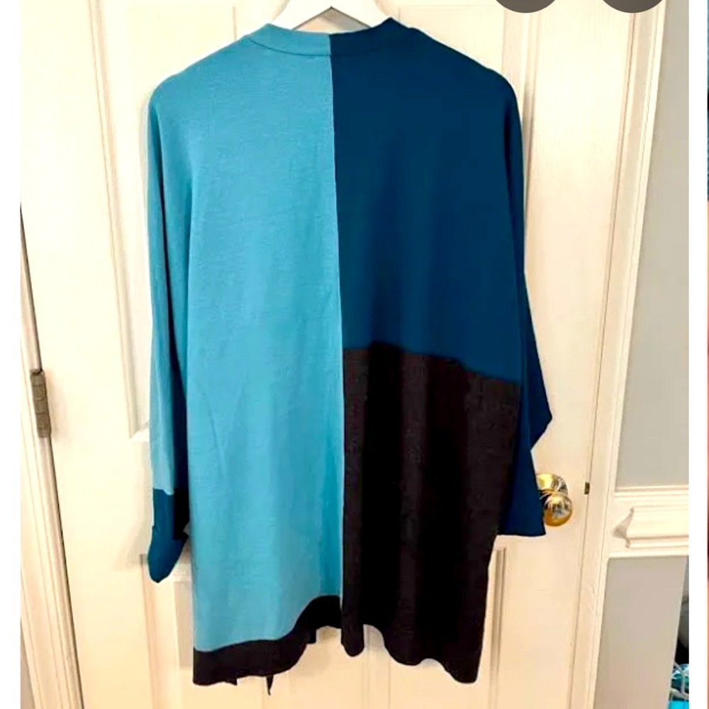 Chico's Woman Cardigan SET. Blue Color Block Women's Sweater Set, NWT, S/M - Picture 10 of 16